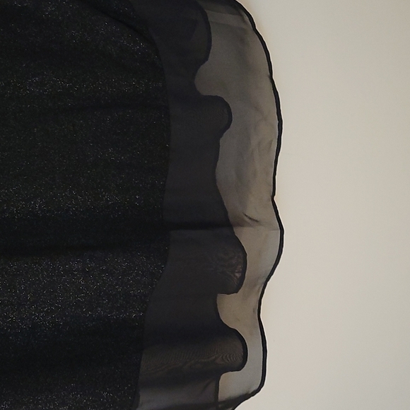 3/$30 Black Metallic Beaded Plunging V-Neck Short Sleeve Holiday Blouse - Picture 4 of 8